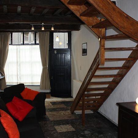 Le Chat Maudit De Maryse Vila Liège Exterior foto
